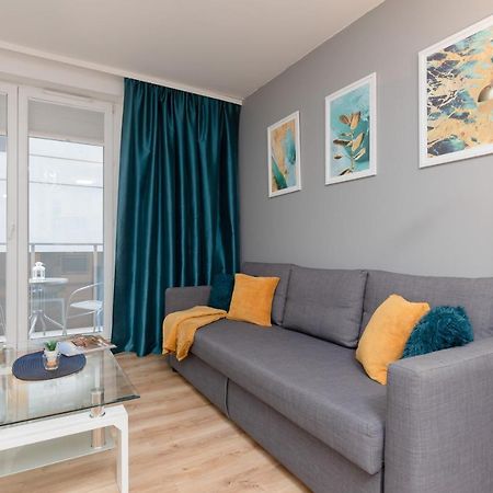 Warszawa Wawrzyszewska Apartment By Noclegi Renters Bagian luar foto
