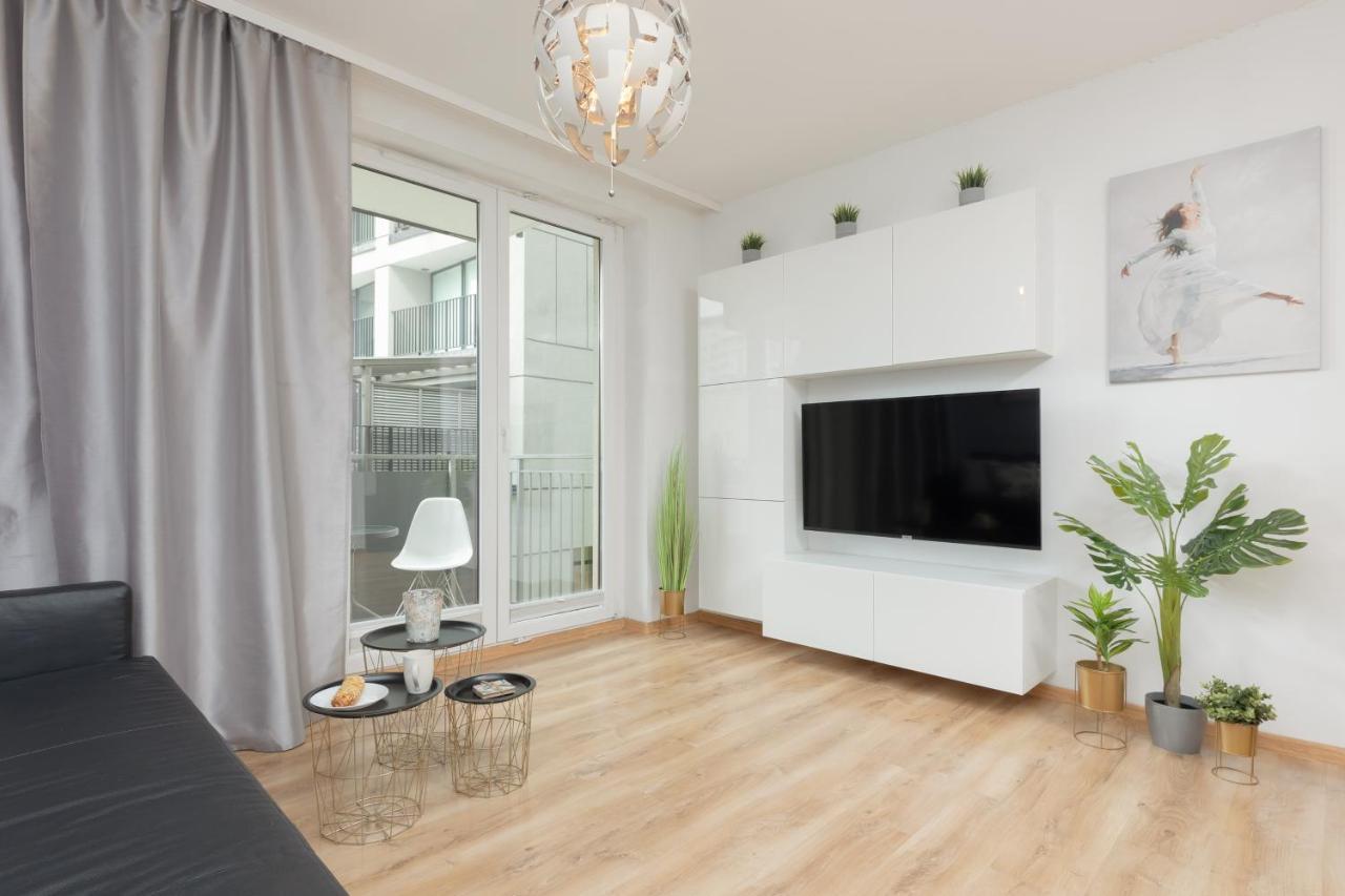 Warszawa Wawrzyszewska Apartment By Noclegi Renters Bagian luar foto