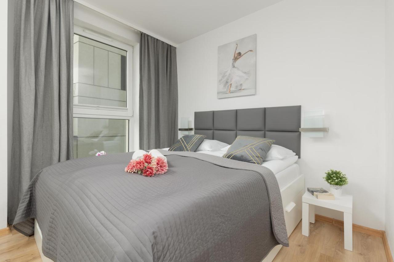 Warszawa Wawrzyszewska Apartment By Noclegi Renters Bagian luar foto