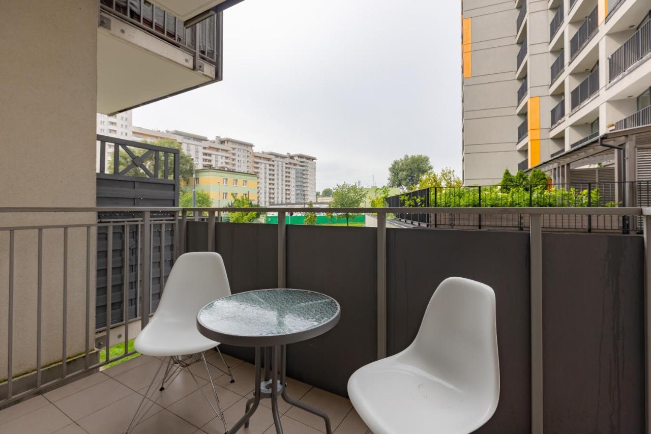 Warszawa Wawrzyszewska Apartment By Noclegi Renters Bagian luar foto