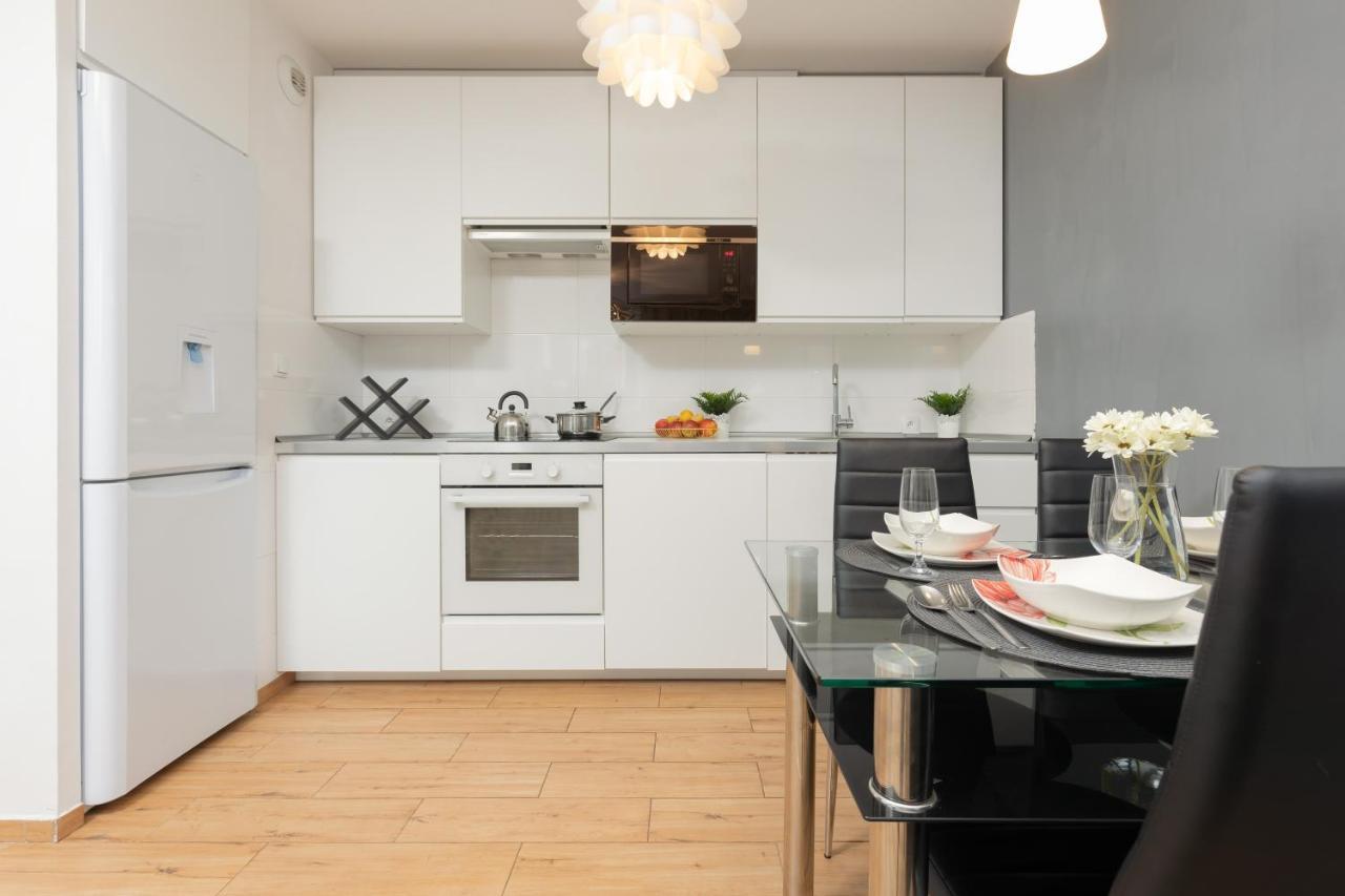 Warszawa Wawrzyszewska Apartment By Noclegi Renters Bagian luar foto