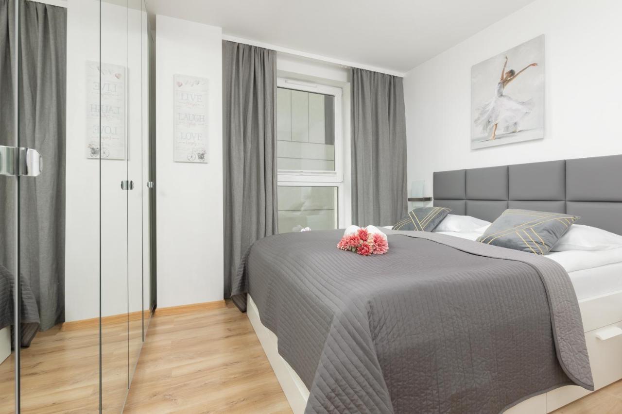 Warszawa Wawrzyszewska Apartment By Noclegi Renters Bagian luar foto
