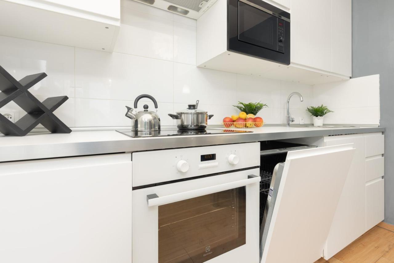 Warszawa Wawrzyszewska Apartment By Noclegi Renters Bagian luar foto