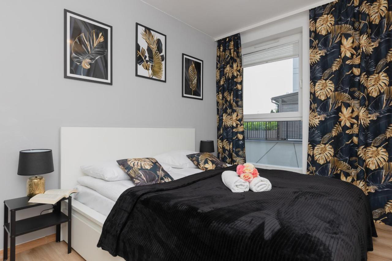 Warszawa Wawrzyszewska Apartment By Noclegi Renters Bagian luar foto
