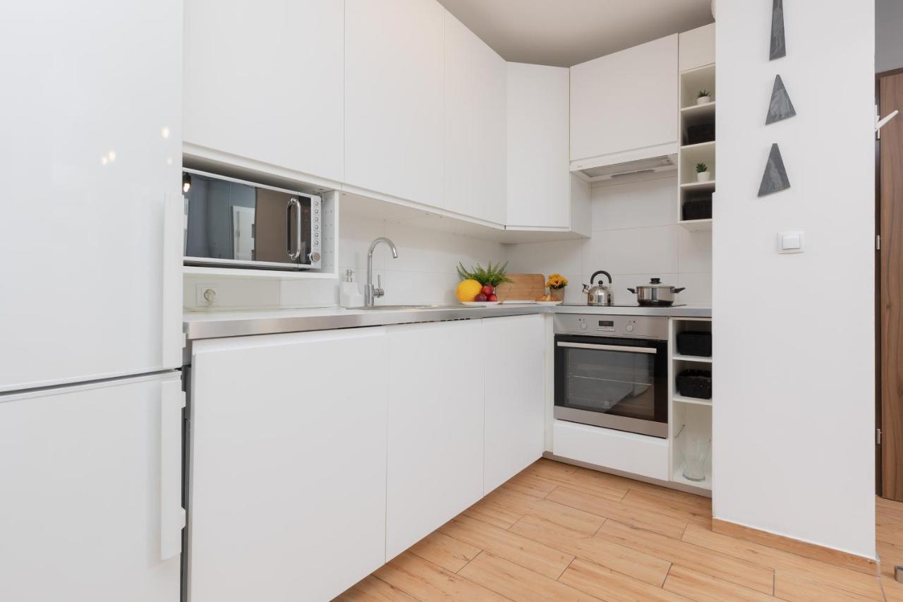 Warszawa Wawrzyszewska Apartment By Noclegi Renters Bagian luar foto