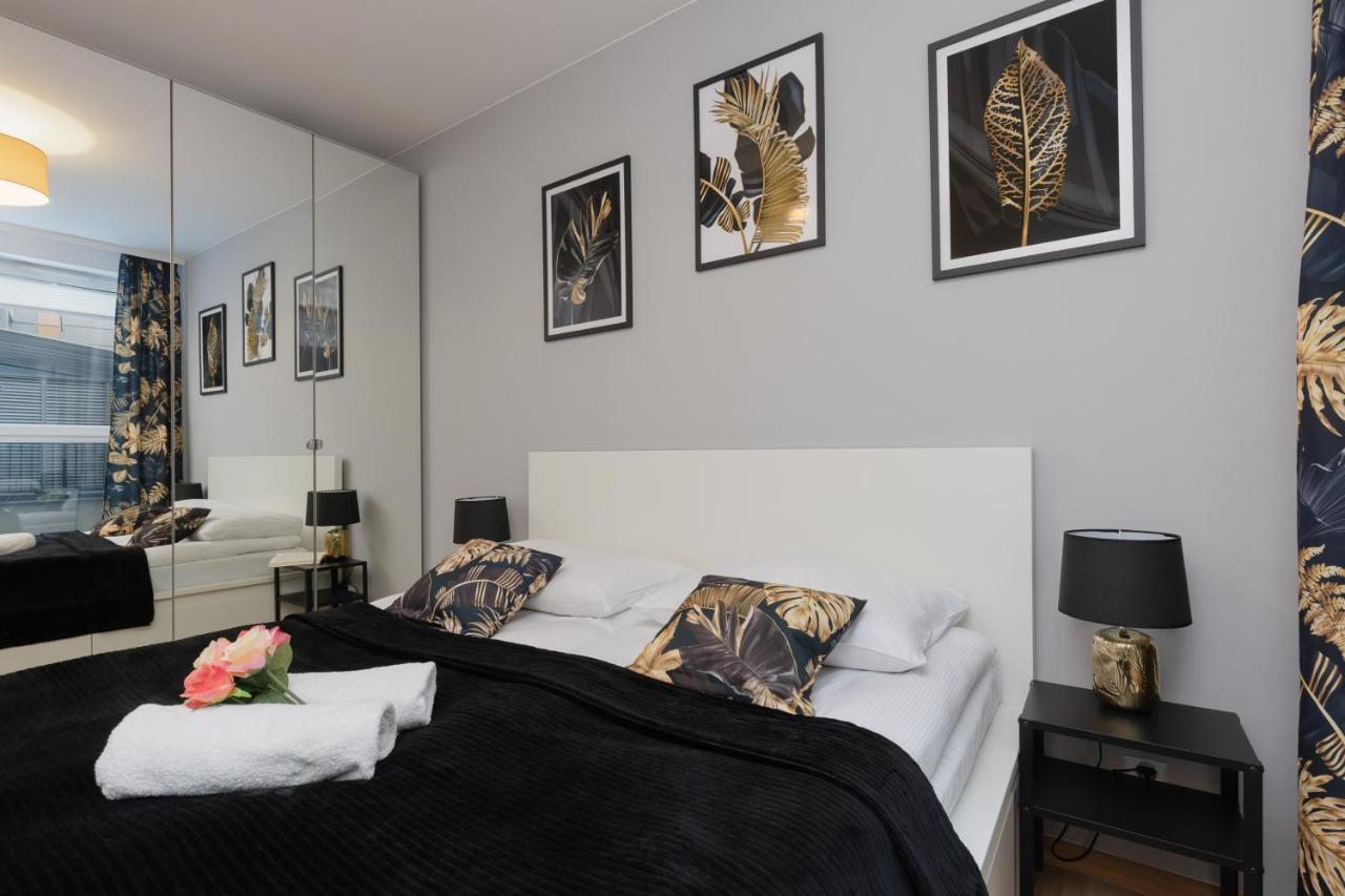 Warszawa Wawrzyszewska Apartment By Noclegi Renters Bagian luar foto